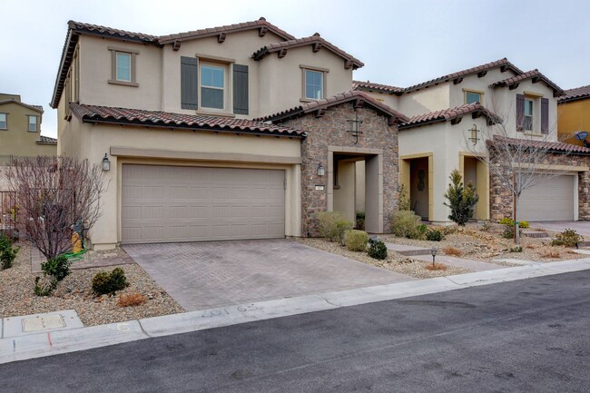 Photo - 47 Berneri Dr