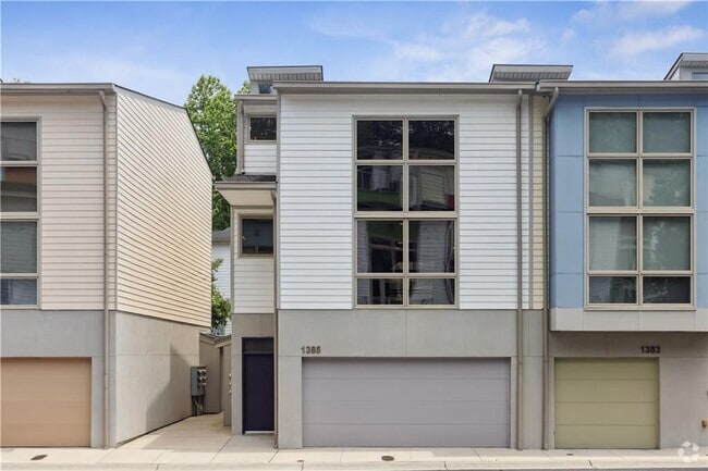 Building Photo - 1385 Stirling Cir NW Rental