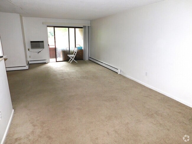 Building Photo - 85 Oxbow Dr Unit APT C3