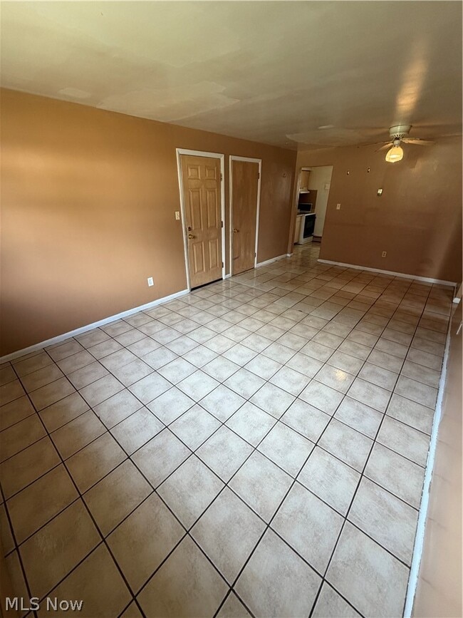 Photo - 3055 Hadley Ave Unit 2
