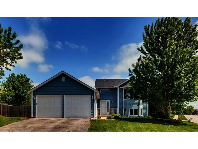 Photo - 16073 Mallard Way SE House