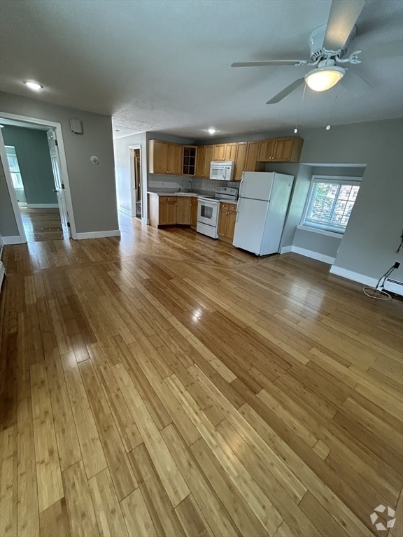 Building Photo - 52 Port Norfolk St Unit 3 Rental
