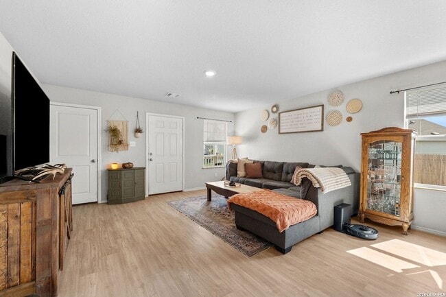 6403 Ignacio Ct