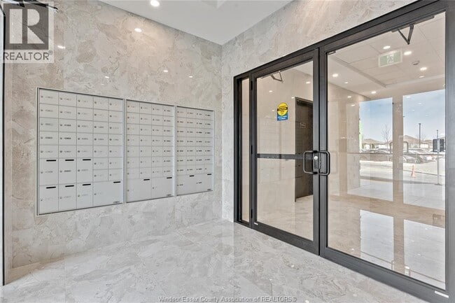 Photo - 4775 Walker Rd Unité 509