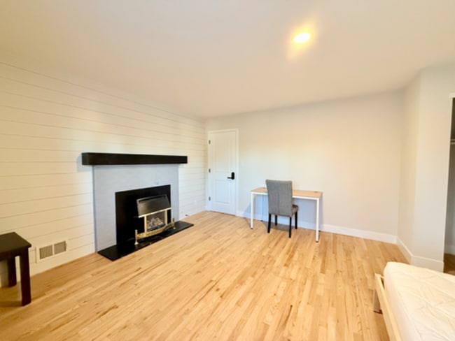 Photo - 9989 Dodge Dr