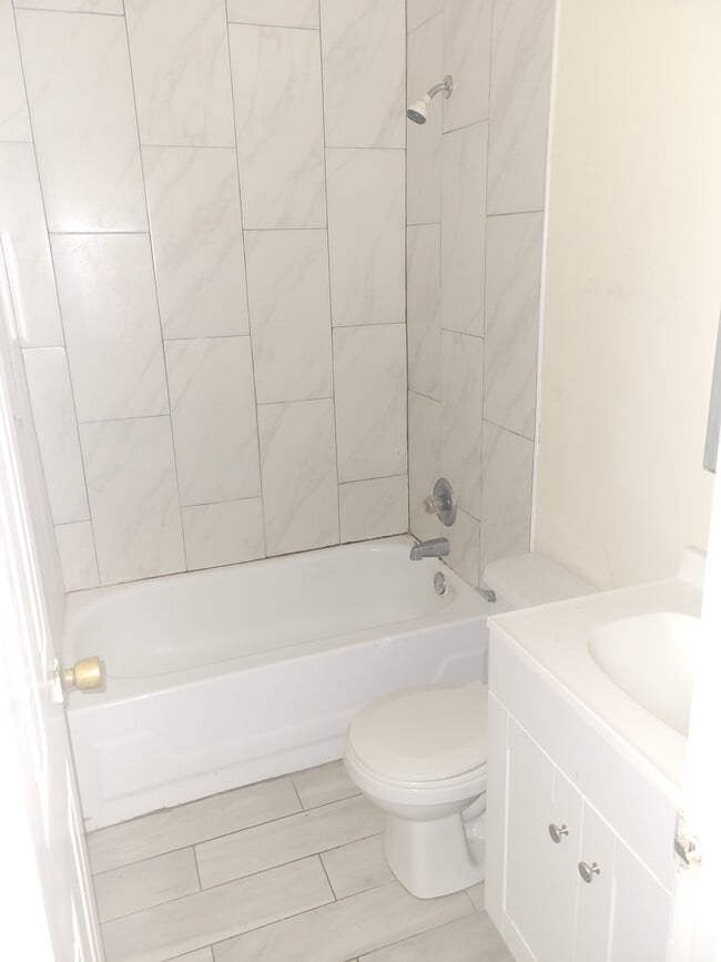 Photo - Pursley Court Apartments