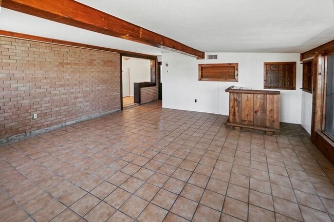 Photo - Eastside home- 4 bedroom/ 2 bathrooms, poo...