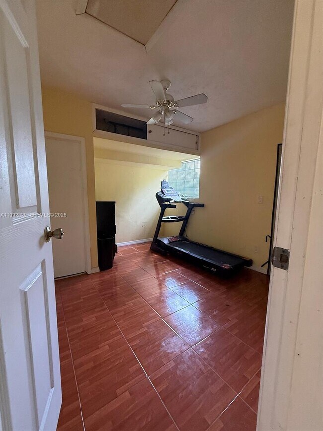 Photo - 4998 SW 8th Ct