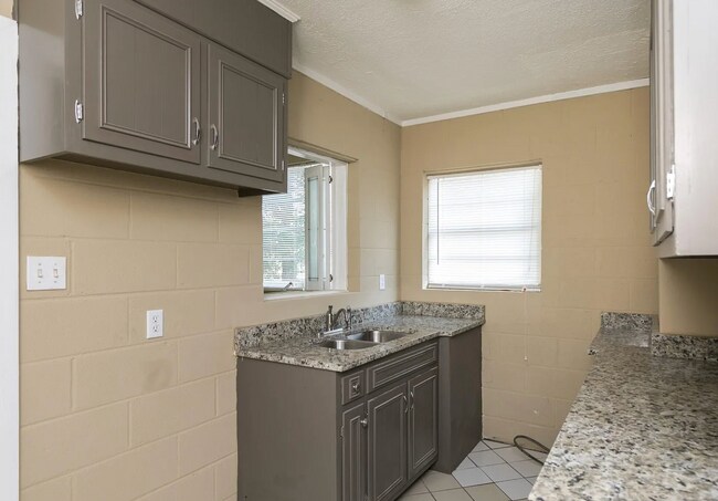 Photo - 3290 Pike Ave