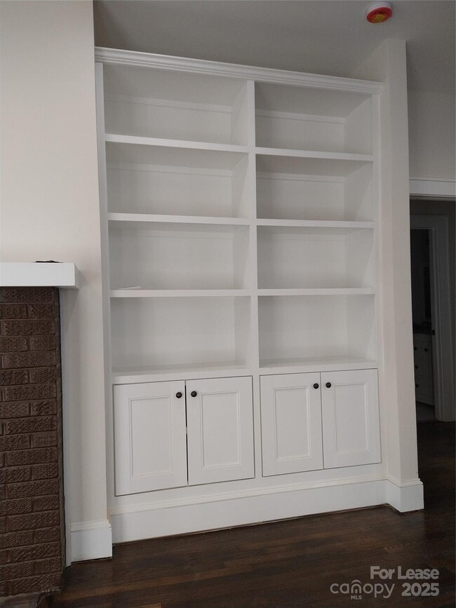 Photo - 1915 Hamorton Pl