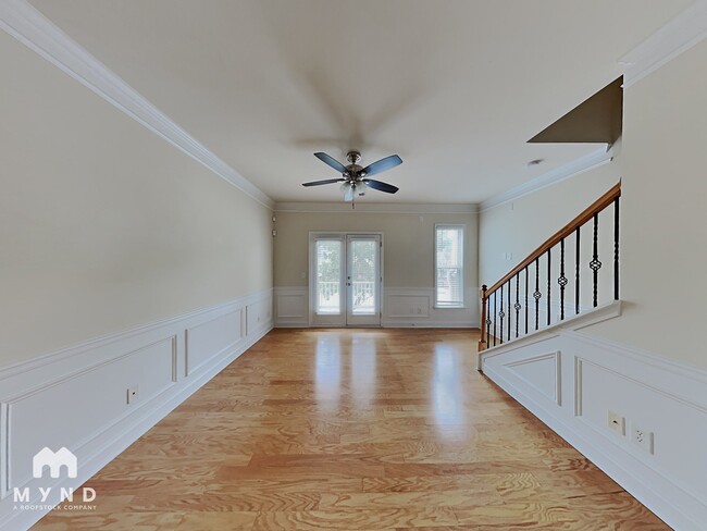 Photo - 213 16th St NW