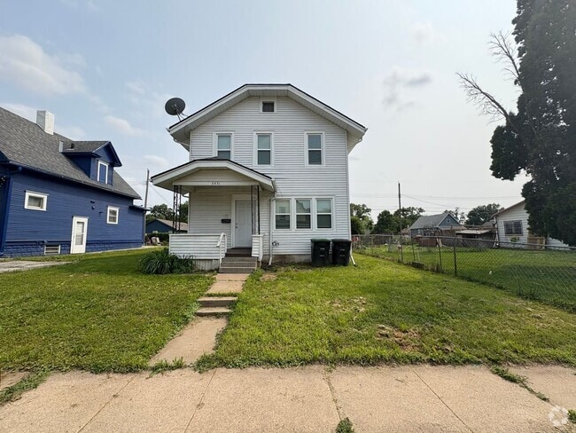 Building Photo - Fully Remodeled 3Bedroom House!