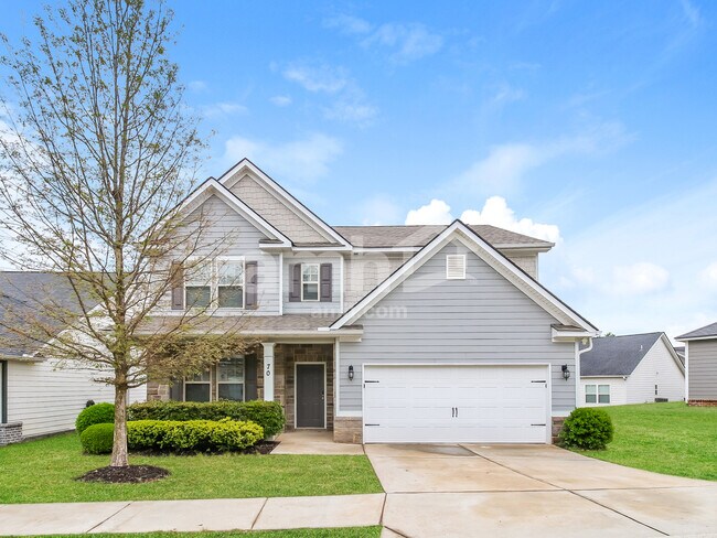 Building Photo - 70 Orchard Ln