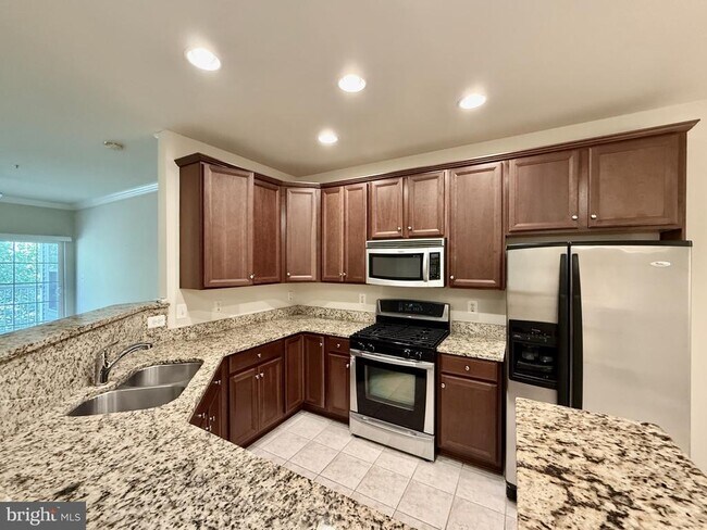 Photo - 9720 Holmes Pl Unit 403