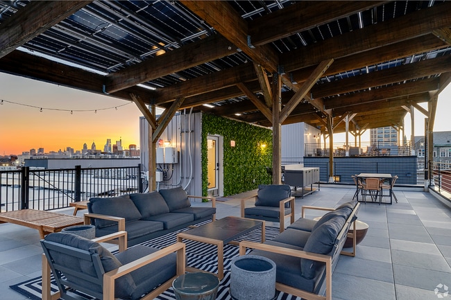 Rooftop bliss: city views, sunsets, and open seating