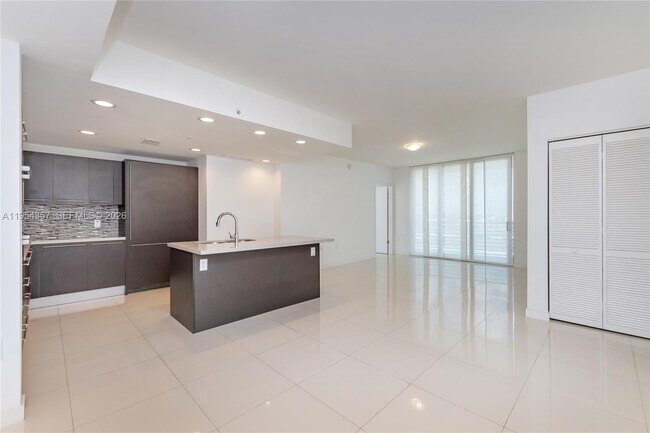 Photo - 7875 NW 107th Ave Unit 703