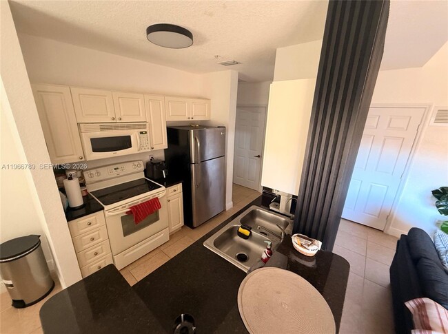 Photo - 20930 SW 87th Ave Unit 305