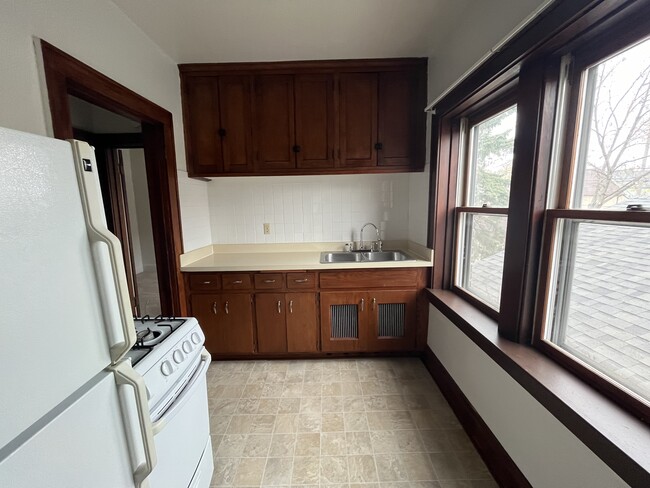 Photo - 5215 S Lake Dr