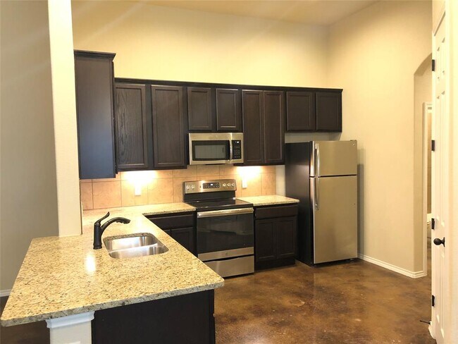 Photo - 411 Jack Rabbit Ln