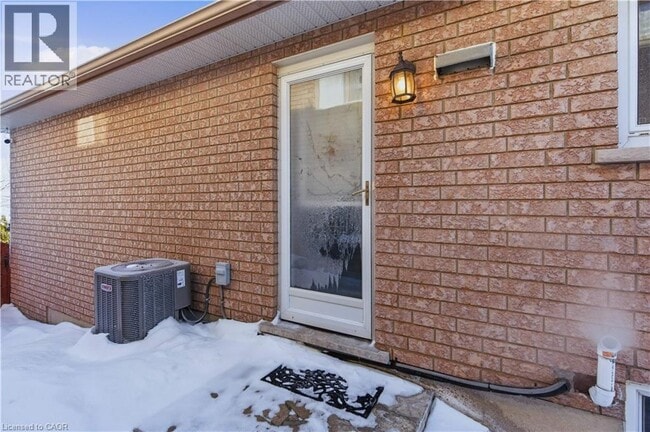 Photo - 48 Alexsia Ct