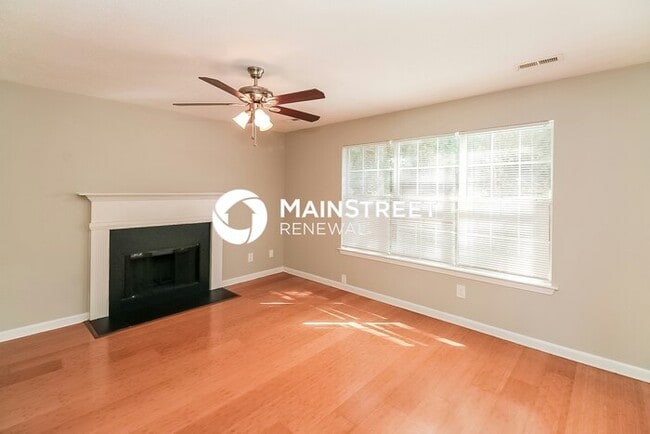3 Bedroom Pet-Friendly Home in College Park, GA with Main Street Renewal