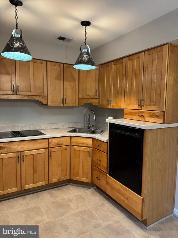 Photo - 206 Ritter Pl