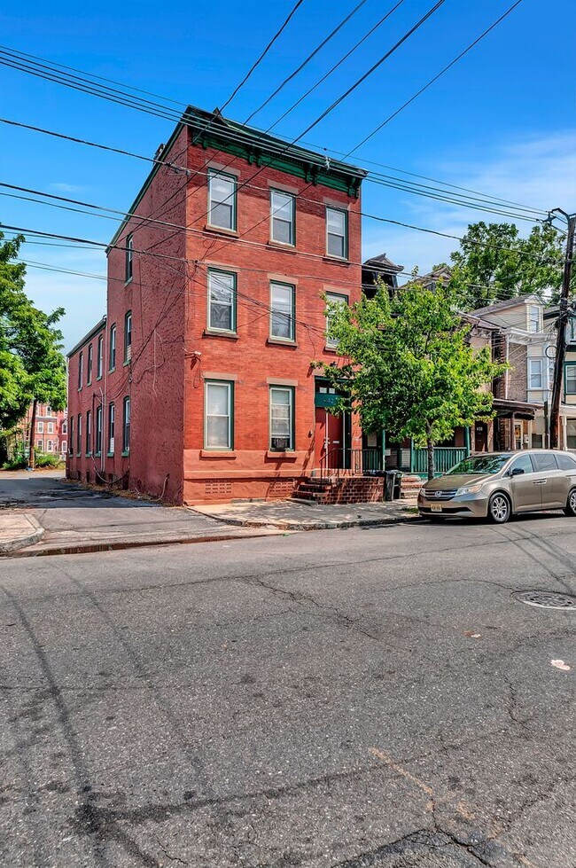 Photo - 442 W Hanover St Unit 2A