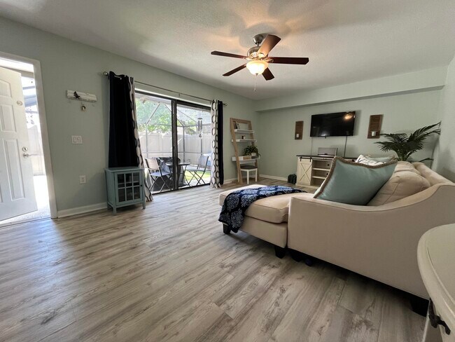 Photo - 7510 75th Way