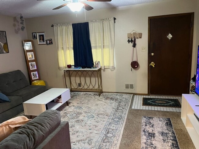 Photo - Spacious 5-Bedroom Home with Flexible Living & Prime Northglenn Location