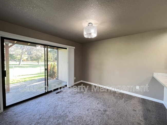 Photo - 20635 NW Lapine Way