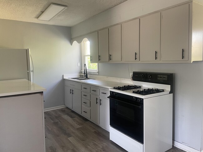 Photo - 3852 Sandusky St