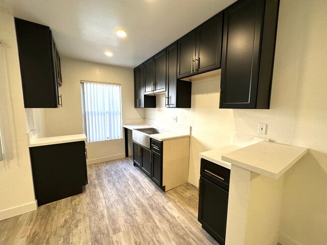 Photo - 3419 Keystone Av Apartment Unit 31 01