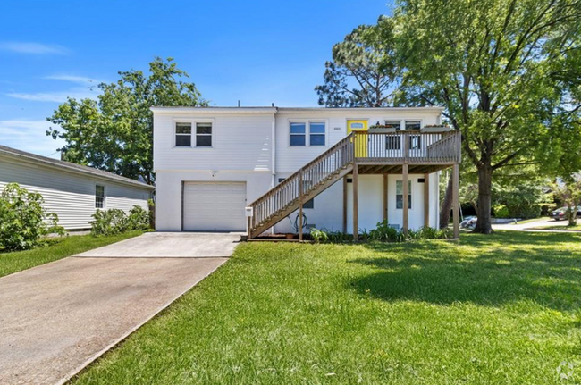 Building Photo - Charming Rancher in the Heart of Colonial ... Rental