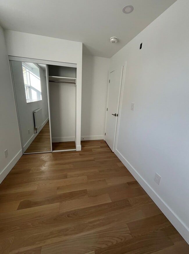 Photo - 612 Dawes Rd