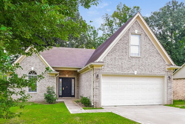 Photo - 6304 Kingsview Dr