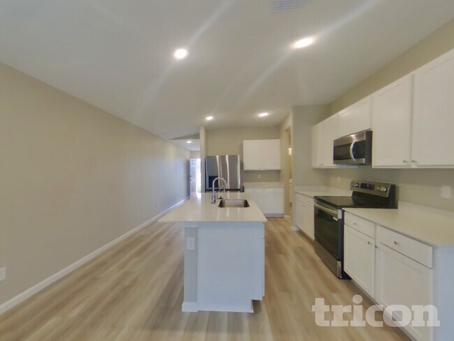 Photo - 2881 Grand Finale St House