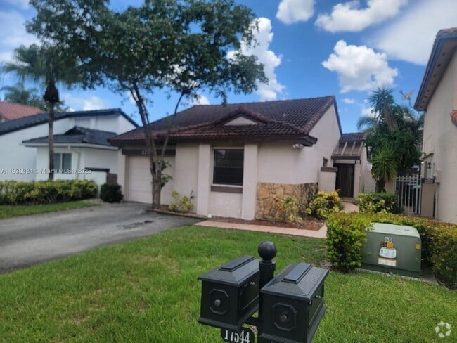 Building Photo - 17544 NW 63rd Ct Rental