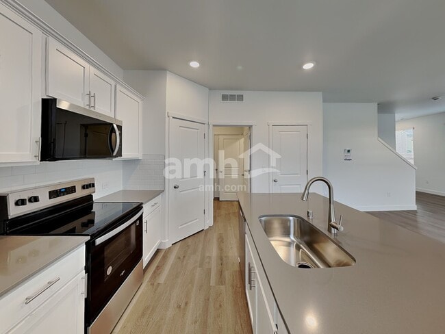 Photo - 8576 47th Pl NE