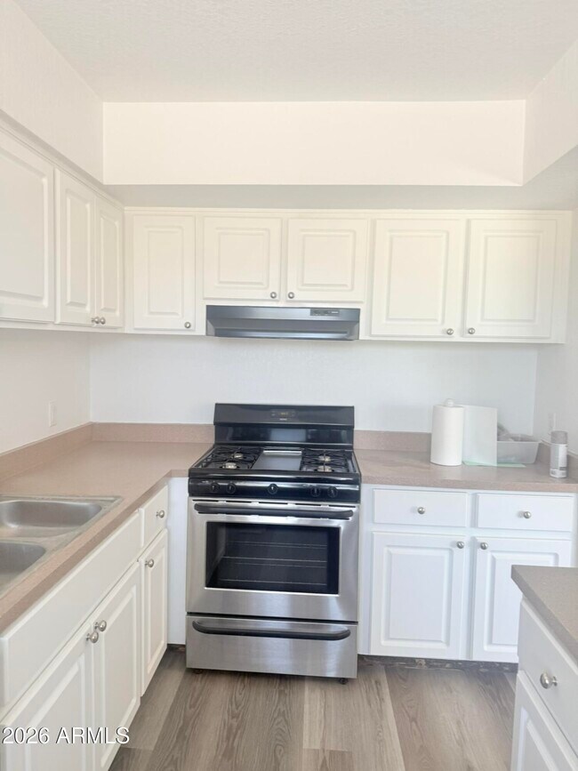 7141 N 16th St Unit 212