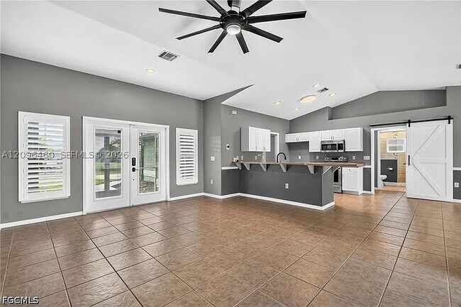 301 NW 22nd Pl