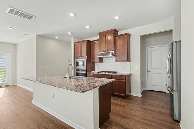 Photo - 653 Rawls Dr