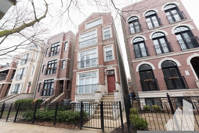 Photo - 2714 N Wayne Ave Unit 2