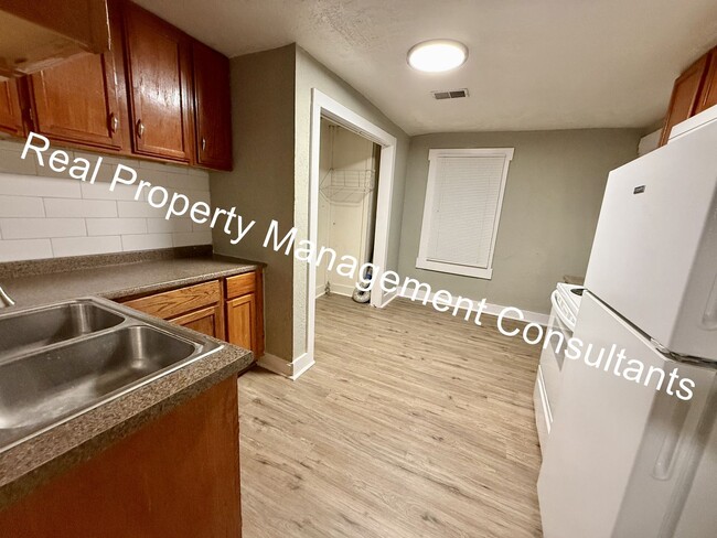 Photo - Updated 3-Bedroom Duplex in Kansas City, KS