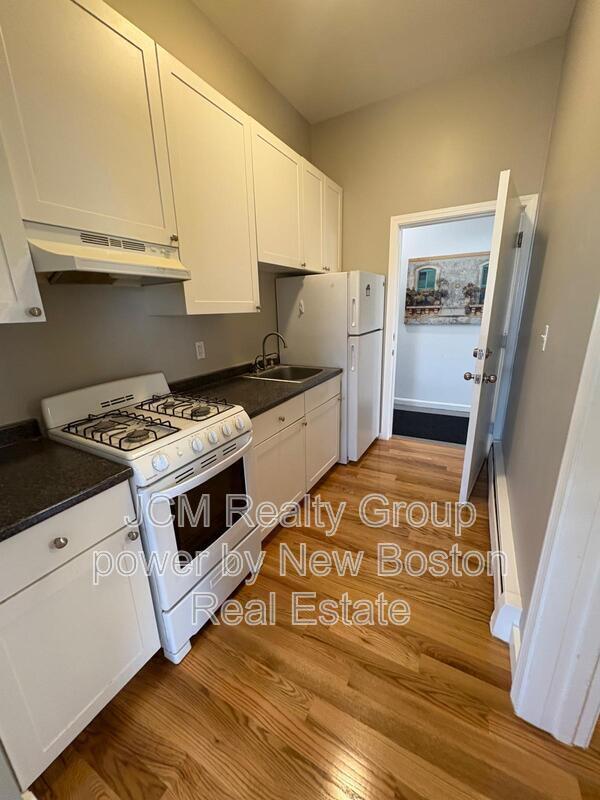 Building Photo - 20 High St Unit U-7 / U-8