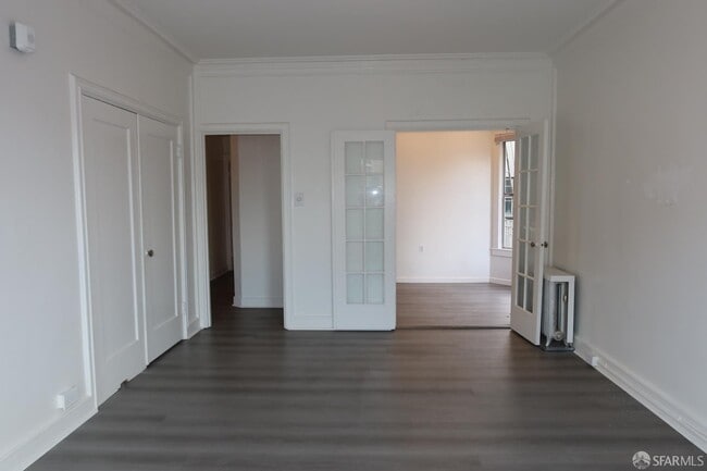 Photo - 3315 Steiner St