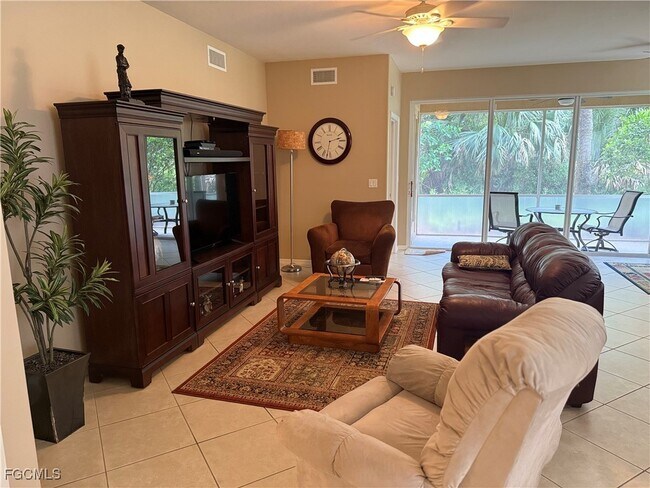 Building Photo - 13041 Sandy Key Bend Unit 602 Rental