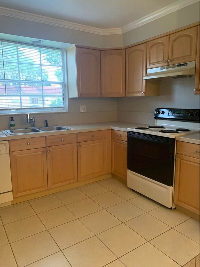 Building Photo - 5201 ATLANTIC Blvd Unit 148