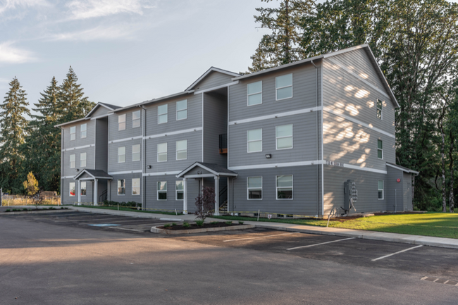 Building Photo - 2730 NE Doran Dr Rental