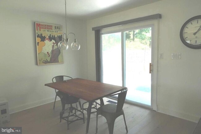 Photo - 9530 Ashbourn Dr