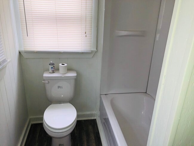 Photo - 112 S New St